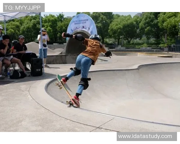 南京极限运动队在全国街舞大赛中的个人能力表现精彩点评与分析 南京极限运动队在全国街舞大赛中的个人能力表现精彩点评与分析