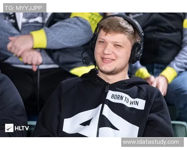 杨敏专访：从新手到职业选手的CSGO成长之路回顾与展望