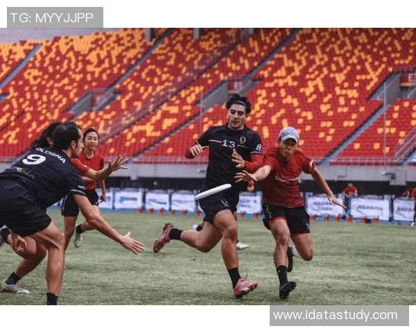 西安飞盘队状态引发热议球迷与专家各执己见探讨未来发展 西安飞盘队状态引发热议球迷与专家各执己见探讨未来发展