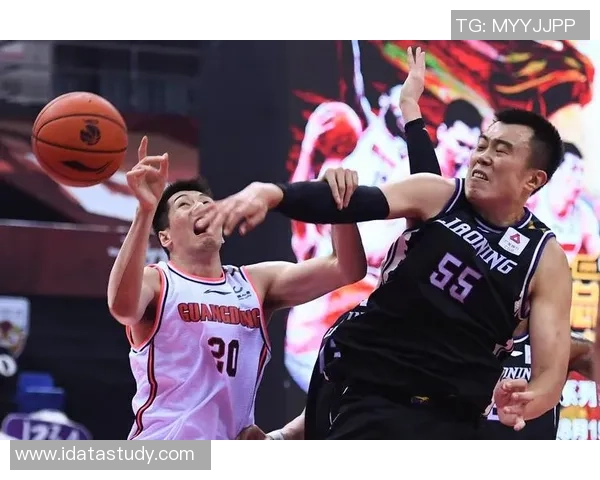 任骏飞领衔球队奋勇拼搏展现篮球精神成就辉煌赛季新篇章