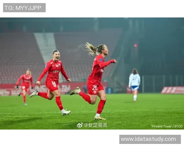 斯特拉斯堡主场迎战第戎双方争夺关键三分的激烈对决